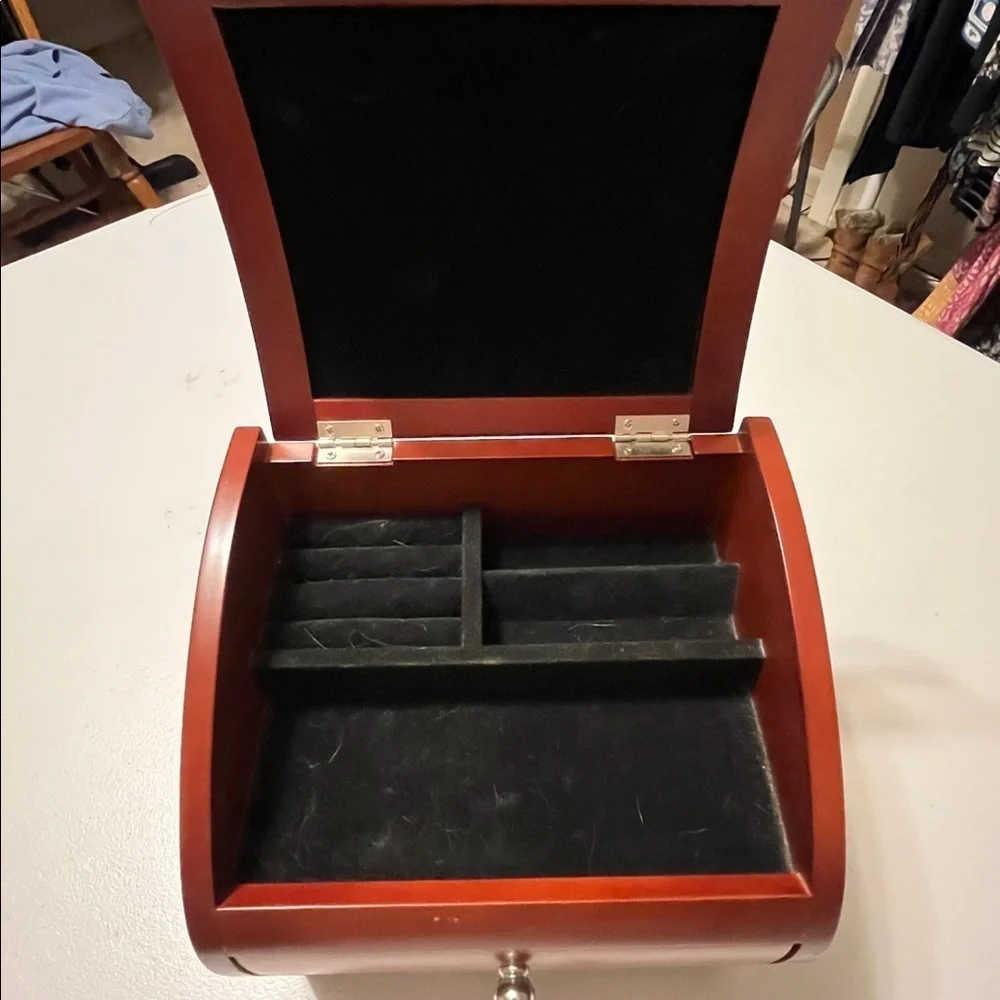 N/A elegant wooden